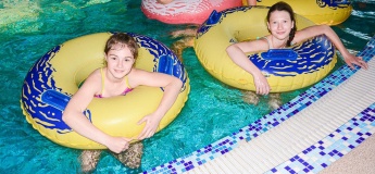 Басейн з хвилями!