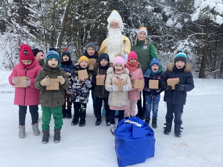 Хатинка Святого Миколая у ВЕДМЕЖОМУ ПРИТУЛКУ Домажир