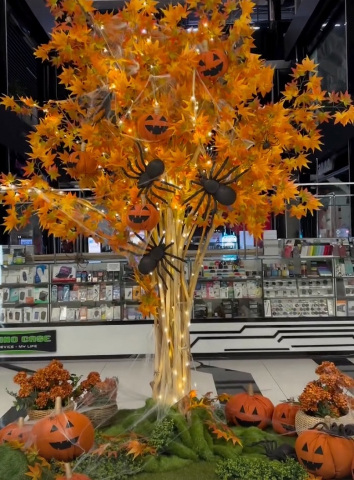 Фотозона до Hallowen в ТРЦ "NEO PLAZA"
