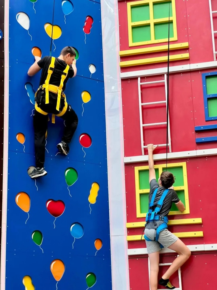 День Народження на скеледромі «ПІК»