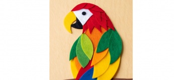 Папугай из фетра