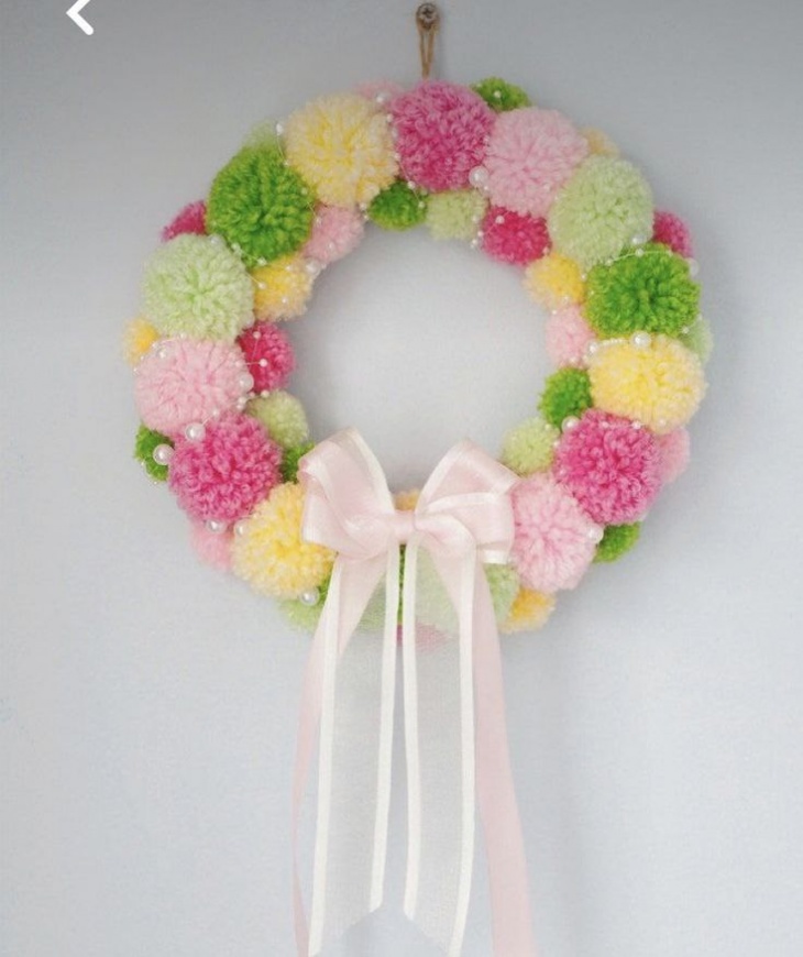 Вінок з помпонів