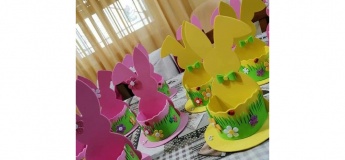 Праздничная корзина из фоамирана