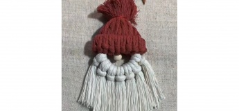 Игрушка гномик