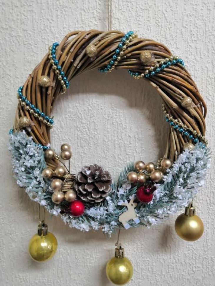 Новорічний вінок з лози Новорічний вінок з лози