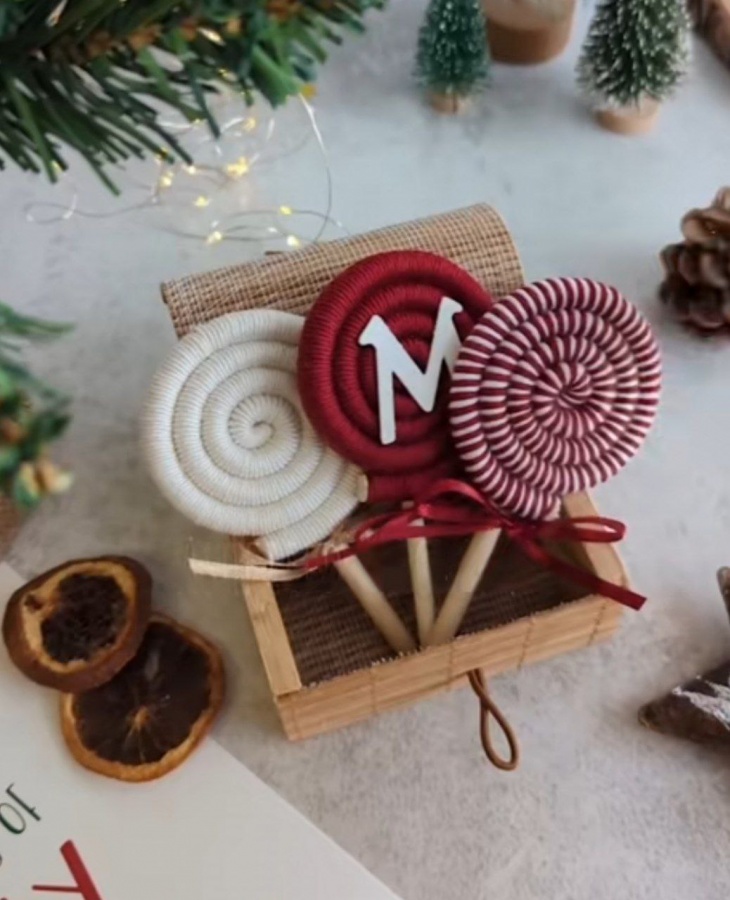 Украшение на елку-леденцы Украшение на елку-леденцы