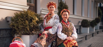 Фотосесія в українських національних костюмах