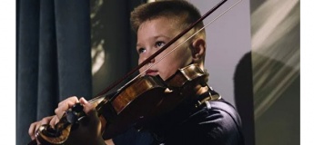 Індивідуальні заняття гри на різних музичних інструментах та з вокалу