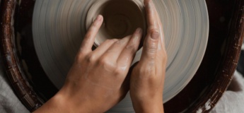 Майстер-клас для груп у студії кераміки Helga Pottery