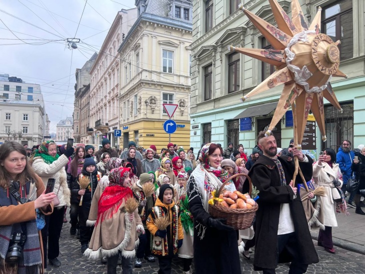 Встановлення дідуха Встановлення дідуха