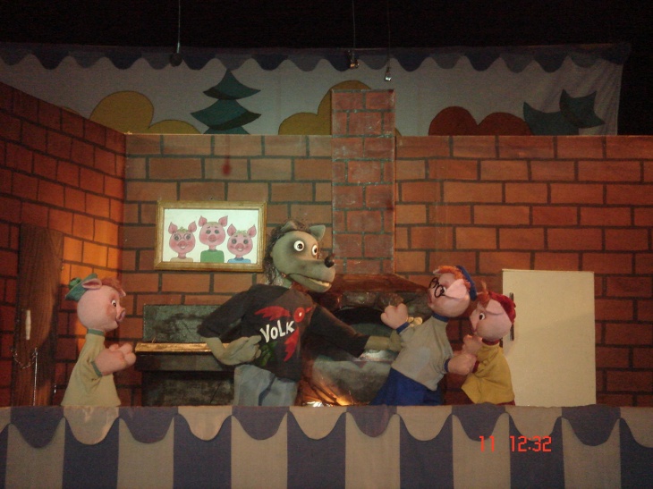 Трое поросят