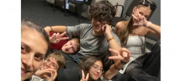 Заняття для підлітків з Плейбек-театру