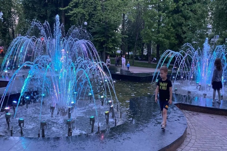 Фонтан в сквере им. Ивана Котляревского Фонтан в сквере им. Ивана Котляревского