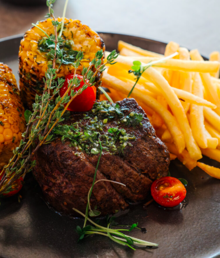 Steak and Pint at Dubai Polo Bar Steak and Pint at Dubai Polo Bar