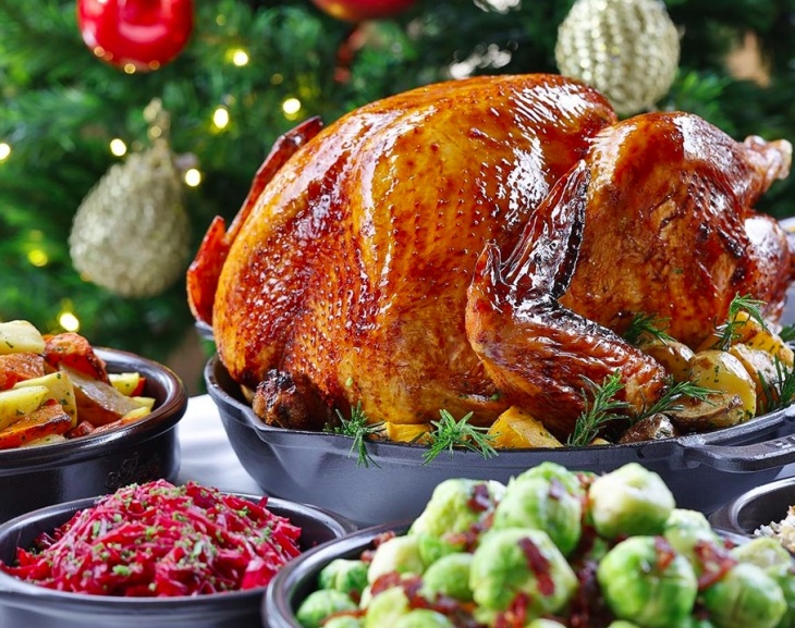 A Royal Christmas Feast A Royal Christmas Feast